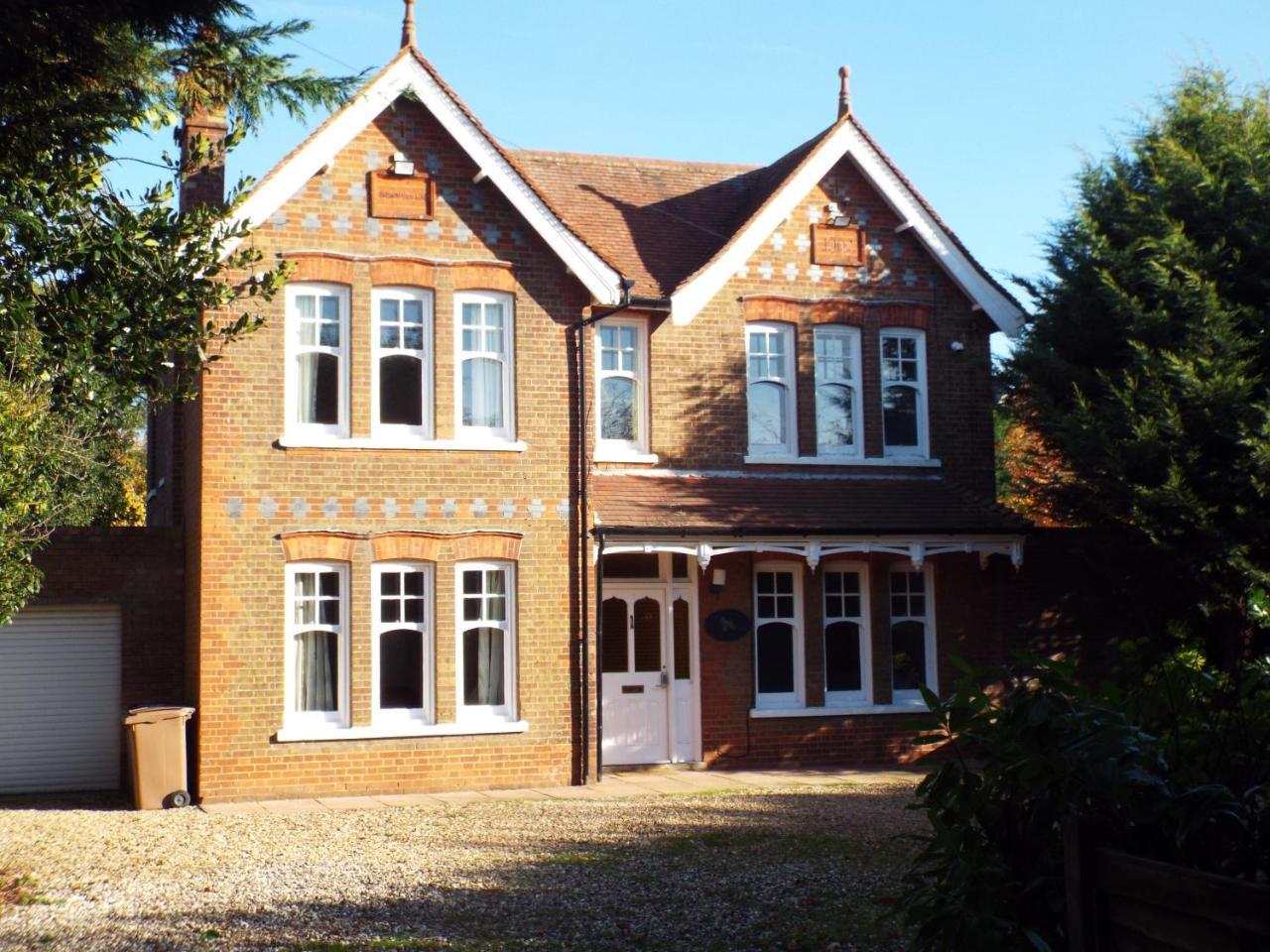 Brookside Lodge Baldock Exterior foto